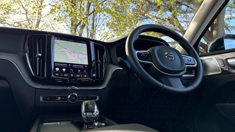 Volvo XC60 2.0 T8 [455] PHEV Ultra Dark 5dr AWD Geartronic Estate